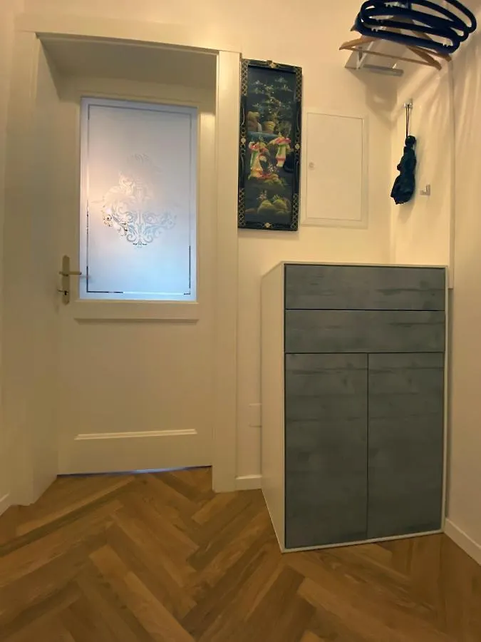 Slavikova Lägenhet Prag Tjeckien